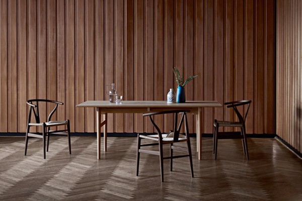 CarlHansen_WishboneChair_AncientOak_Limited_2.jpg