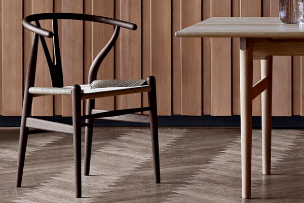 CarlHansen_WishboneChair_AncientOak_Limited_3.jpg