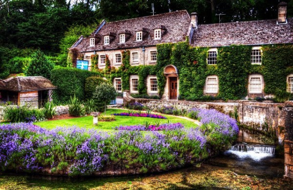 bibury-town_1.jpg