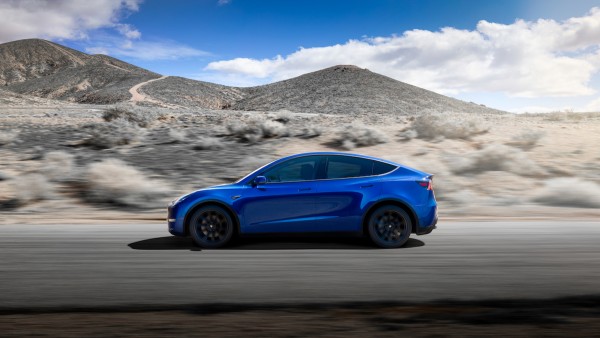 Tesla Model Y - все, что нужно знать об электрическом кроссовере.jpg