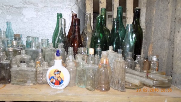 старинные бутылки.uvlecheniehobby.com.jpg