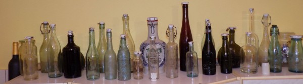 старинные стеклянные бутылки для украшения сайт uvlecheniehobby.com.jpg